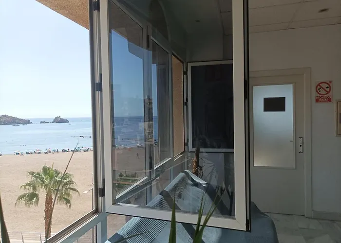 Albergue Club Nautico De Aguilas