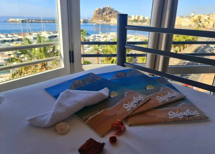 Albergue Club Nautico De Aguilas