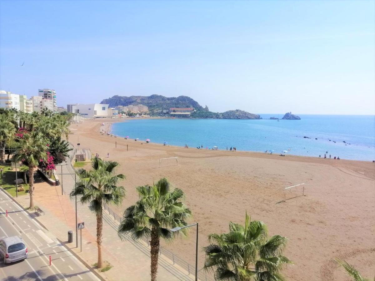 Club Nautico De Hostel Aguilas