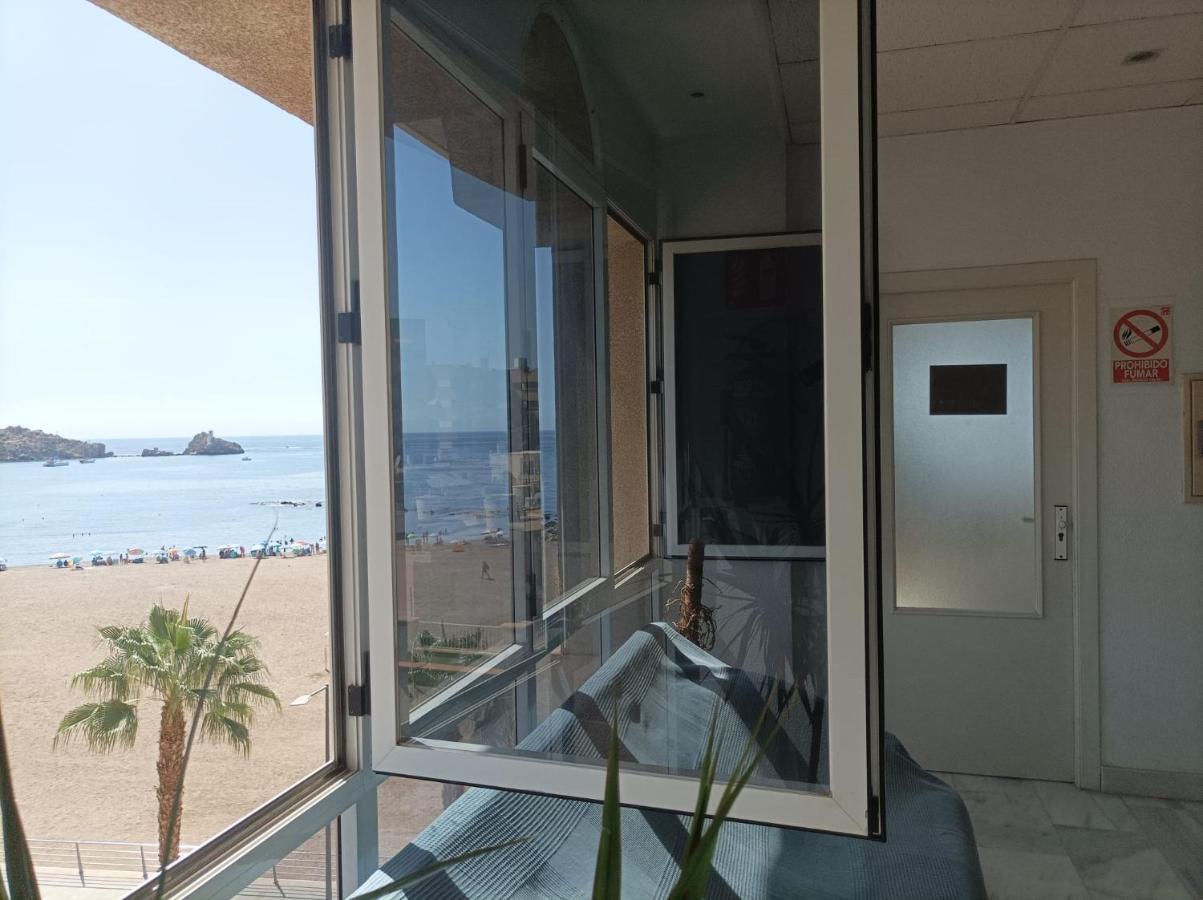 Club Nautico De Hostel Aguilas