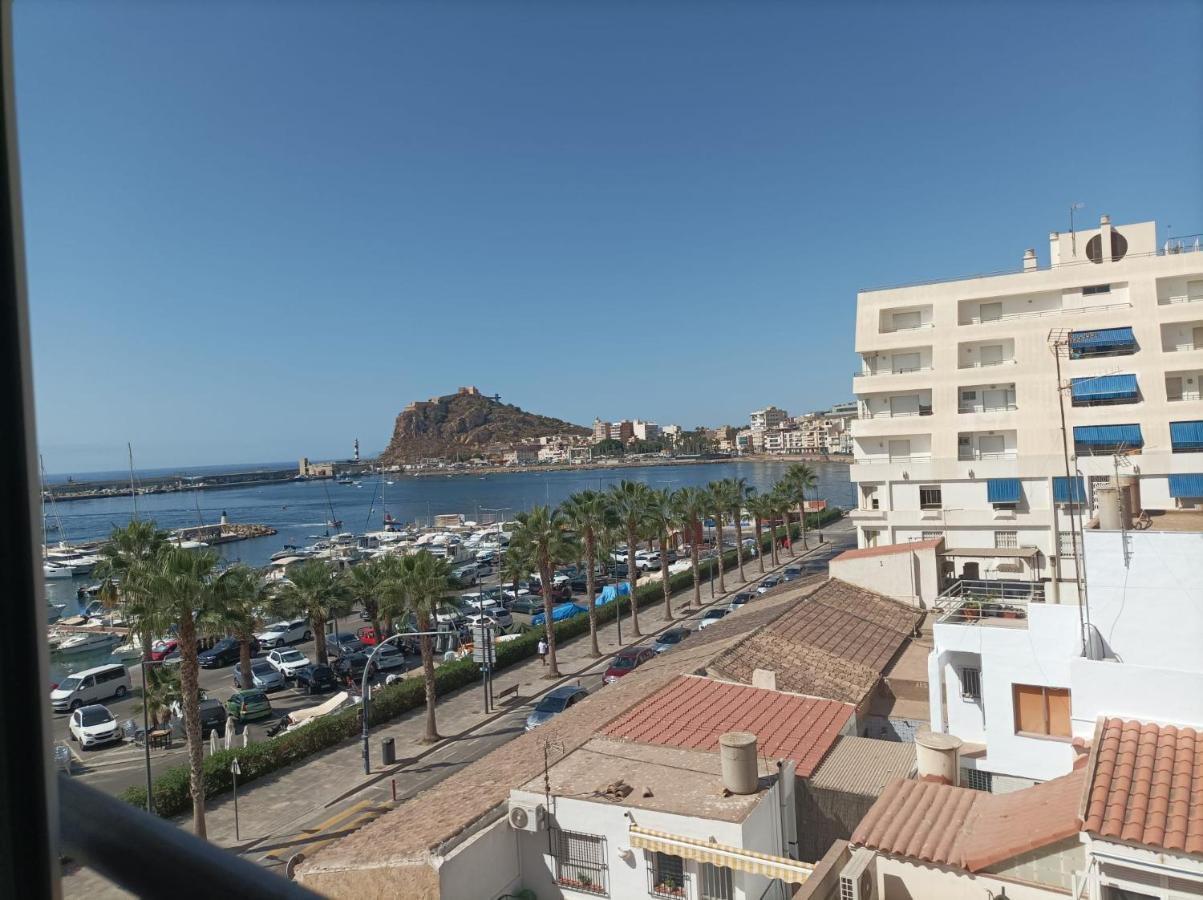 Club Nautico De *